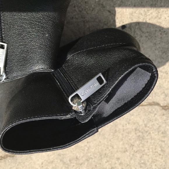 Calvin Klein Jeans Narice Stretch Pebble Booties - Picture 11 of 11